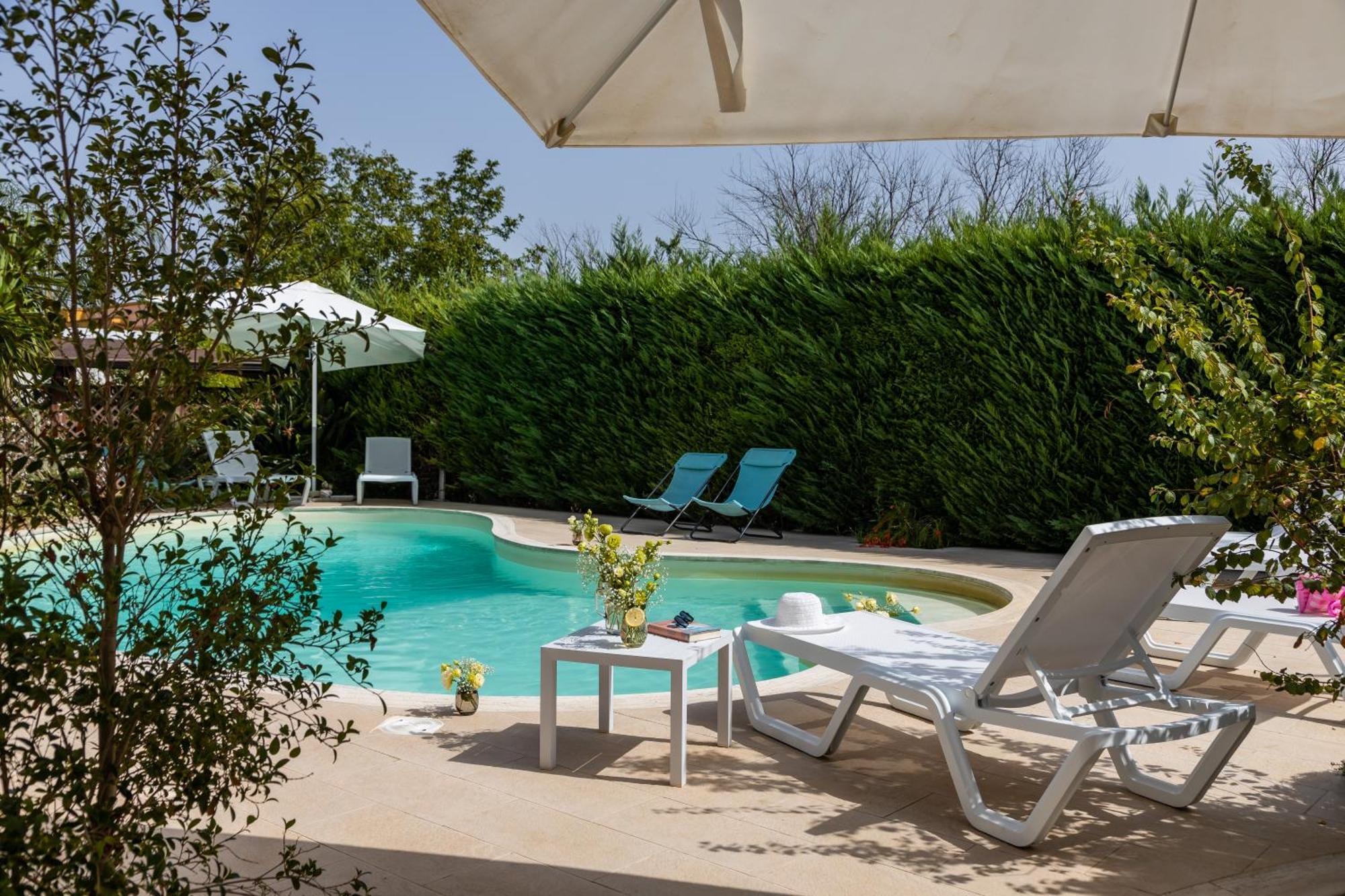 La Collina Di Montegrappa - Suites With Heated Private Pool - Suites With Shared Pool Tuglie Extérieur photo