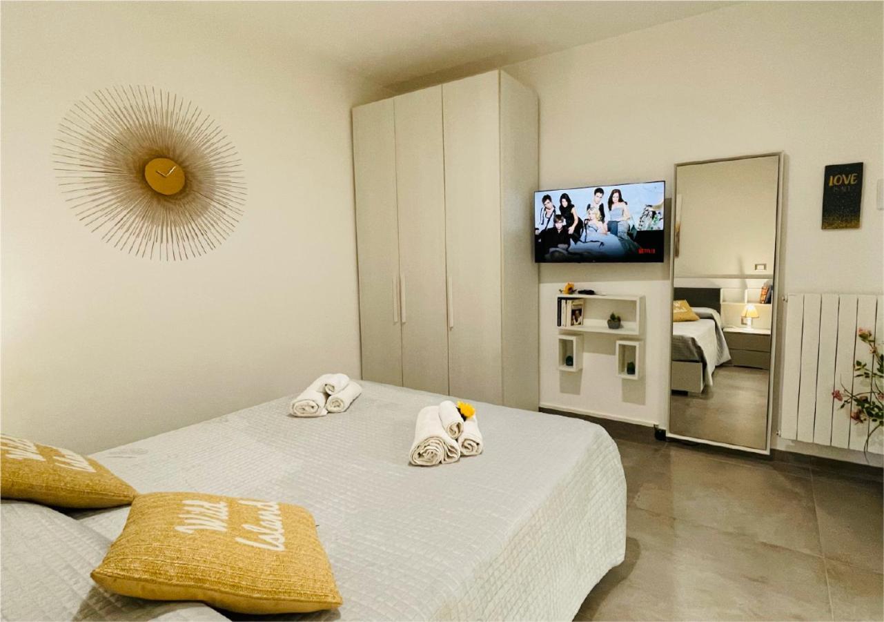 La Collina Di Montegrappa - Suites With Heated Private Pool - Suites With Shared Pool Tuglie Extérieur photo