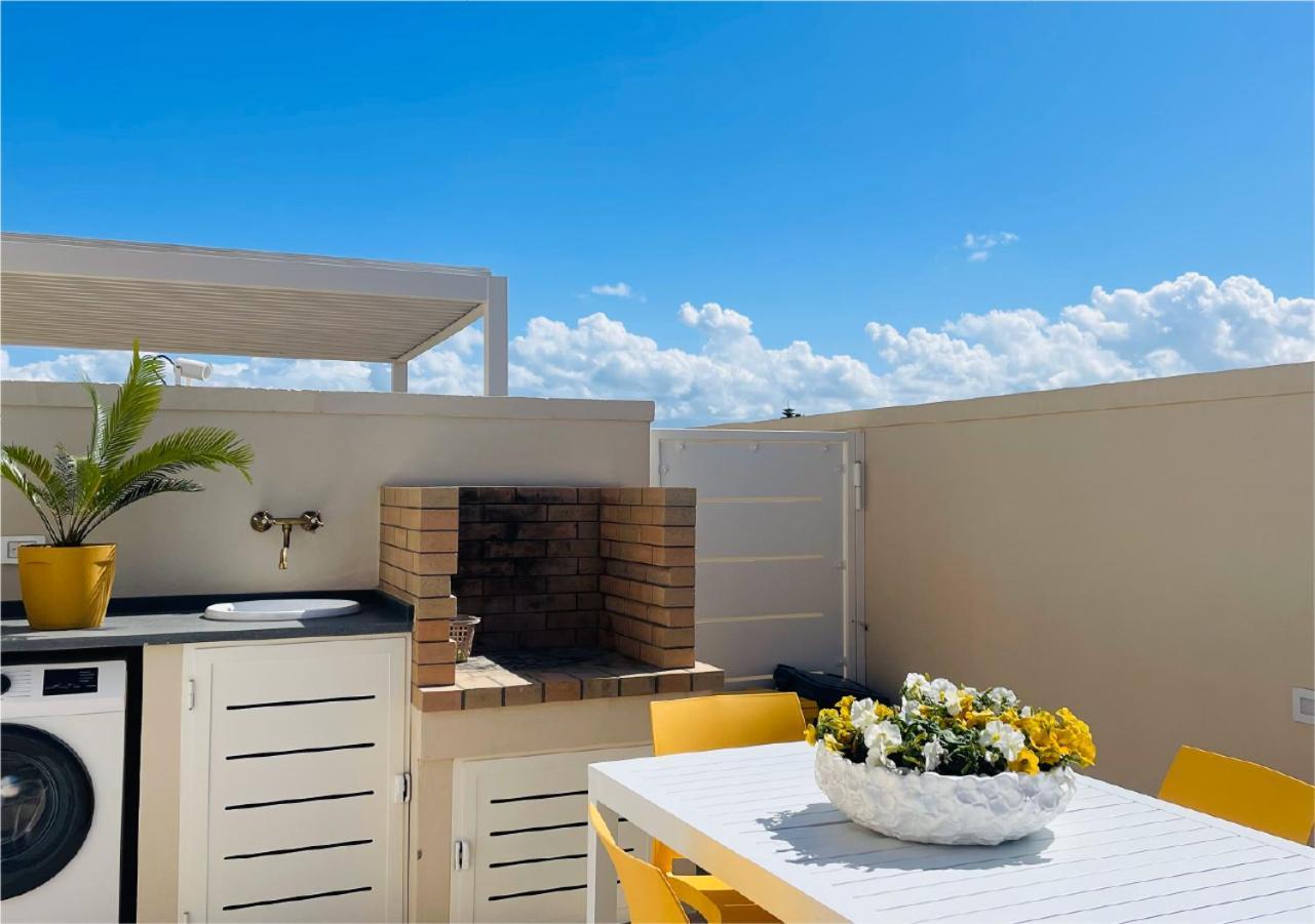 La Collina Di Montegrappa - Suites With Heated Private Pool - Suites With Shared Pool Tuglie Extérieur photo